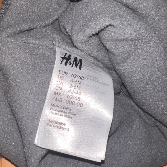 H&M 3-6 months baby winter hat - Picture 2 of 2